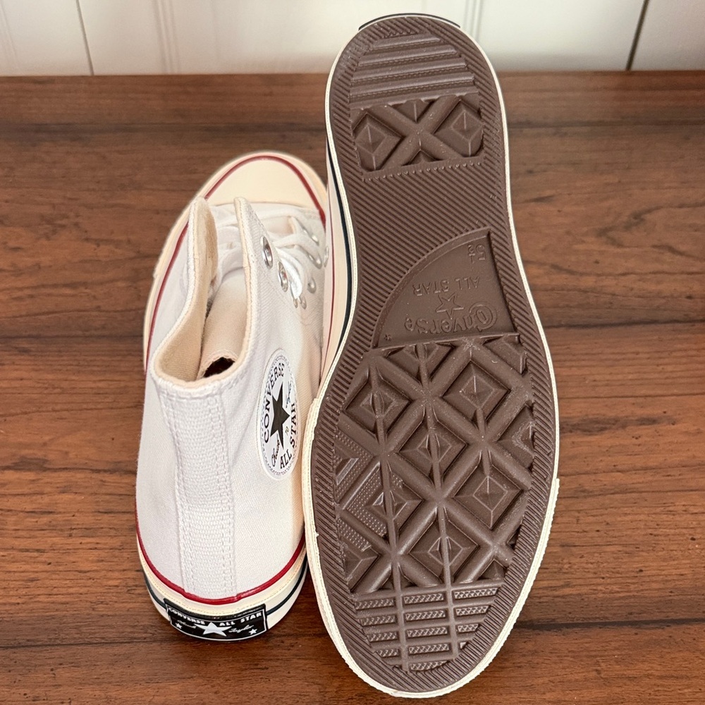 Converse Chuck Taylor All Star High Top White with Red Trim - Picture 4 of 6